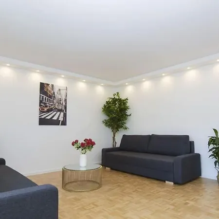 Apartment Schwabing 70m Sannierte