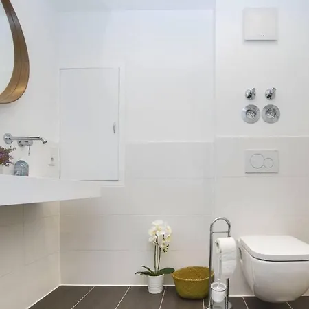 Schwabing 70m Sannierte Apartment *