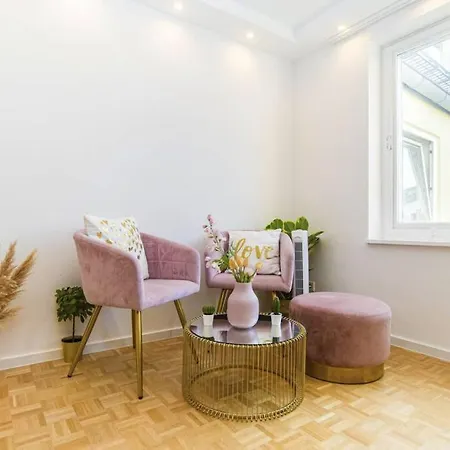 Schwabing 70m Sannierte * Munich